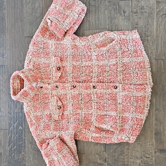 Illa Illa Oversized Women's Cozy Coral Pink & Cream Plaid Sherpa Jacket sz small - Picture 1 of 8